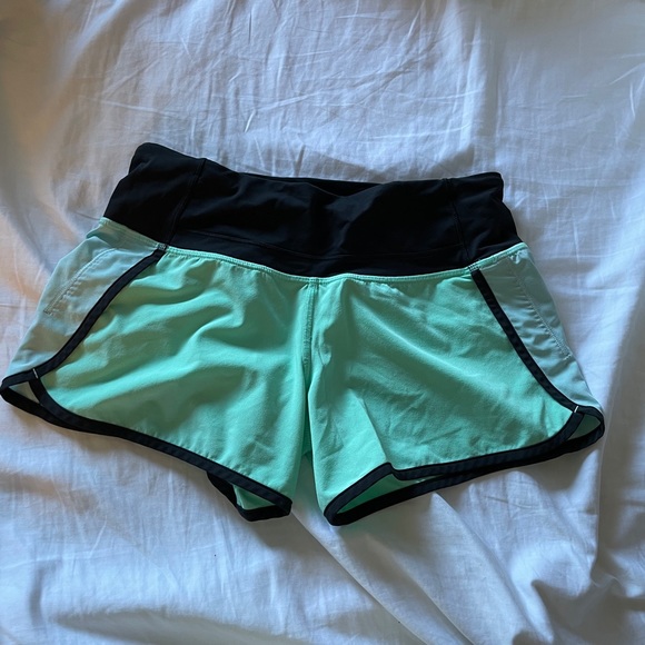 lululemon athletica Pants - EUC Lululemon speed shorts